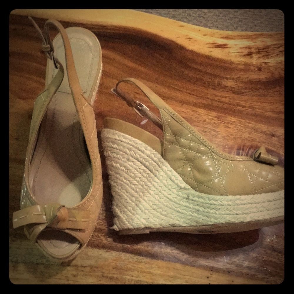 Christian Dior bow quilted patent pinup wedges 37